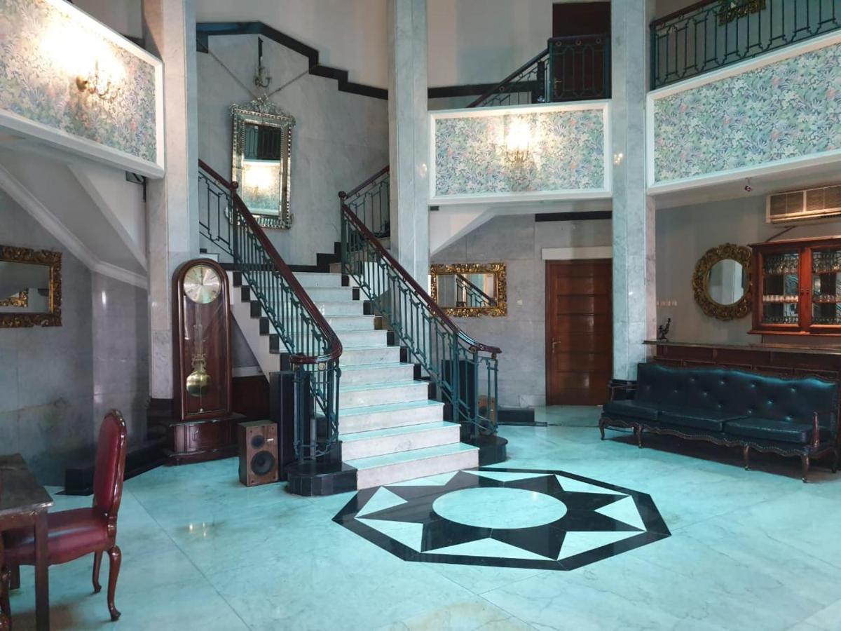 Arimbi Pejaten Suites Jakarta Exterior foto