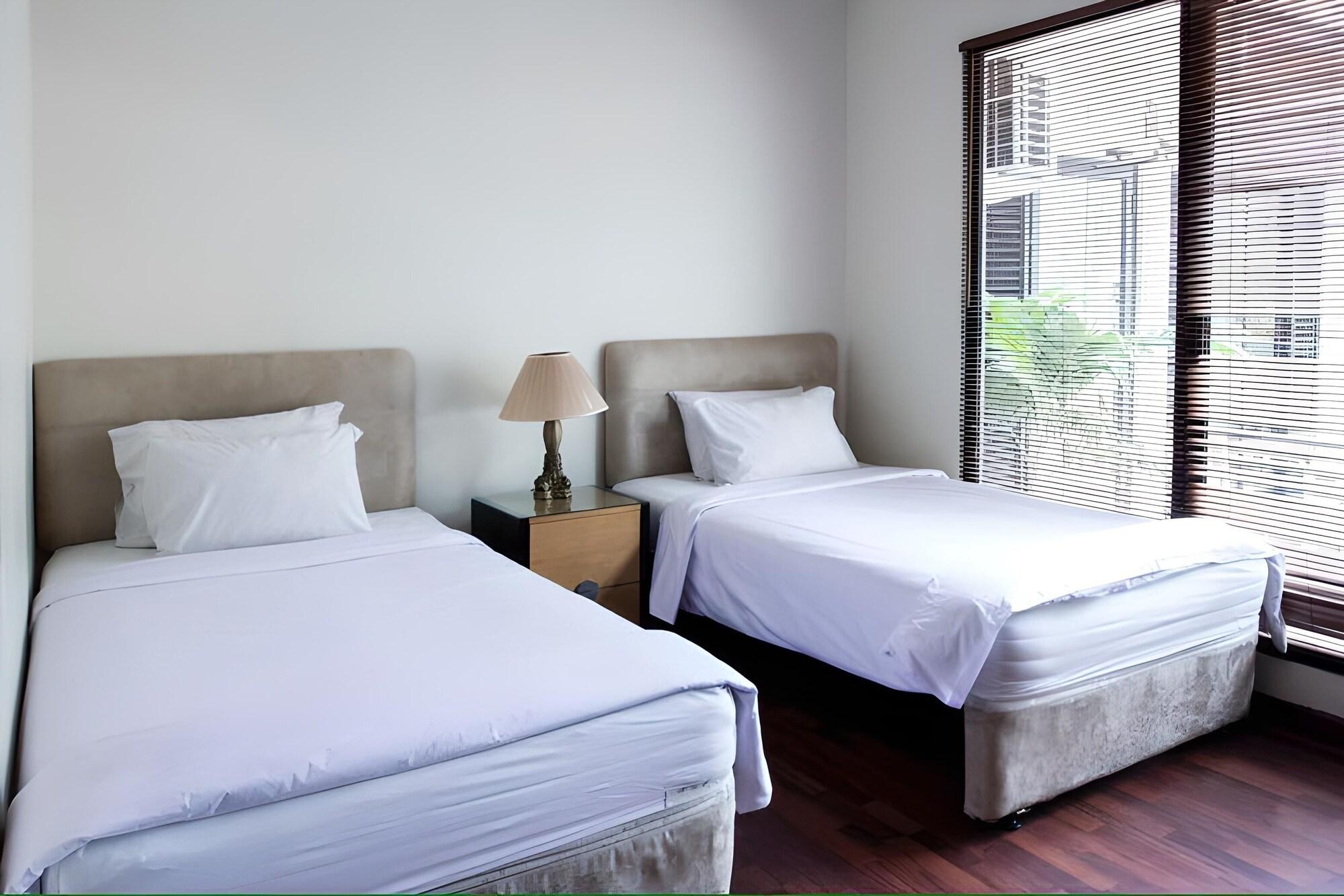 Arimbi Pejaten Suites Jakarta Exterior foto