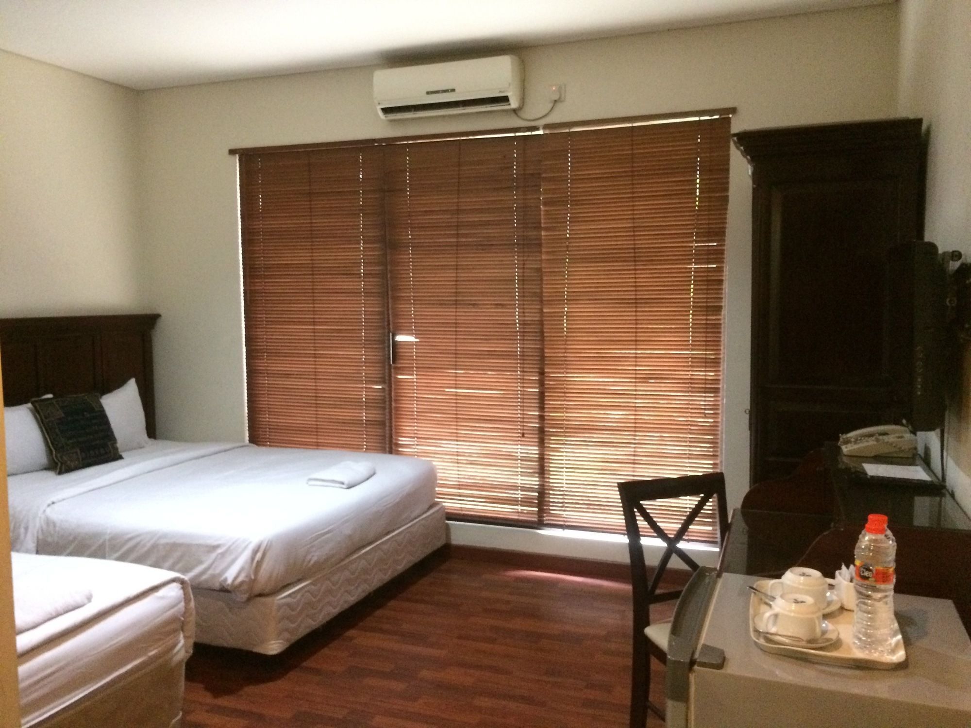 Arimbi Pejaten Suites Jakarta Exterior foto